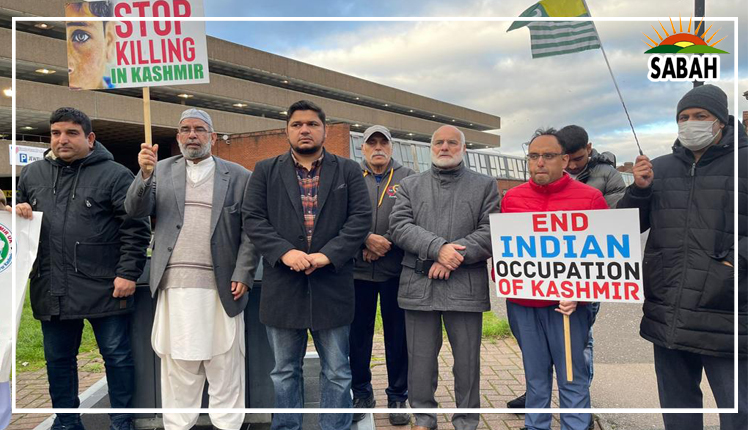 British Kashmiris stage protest against fake encounters of Kashmiris