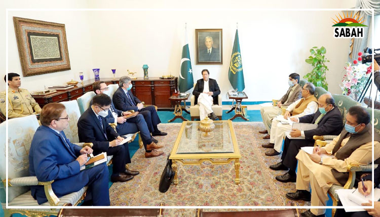 PM Imran Khan emphasizes urgent economic support to Afghanistan for averting crisis