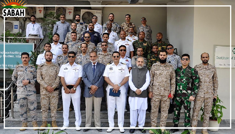 Participants of 52nd PN Staff Course at Pakistan Navy War College, Lahore, visit IPS, Islamabad