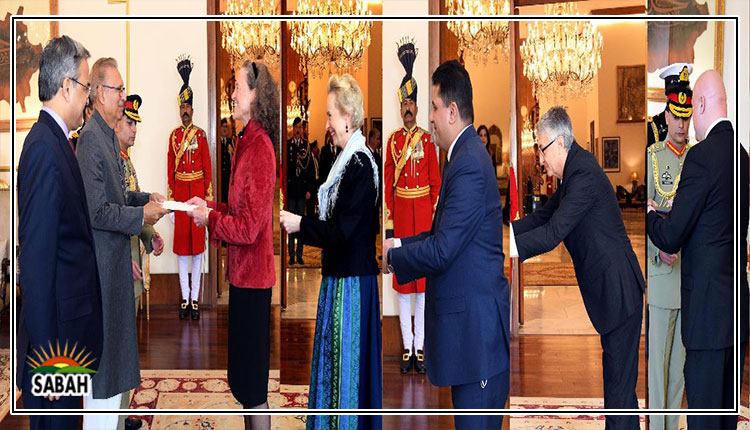 Envoys of Canada, Austria, Syria, Serbia & Slovak Republic present credentials to President Dr. Arif Alvi