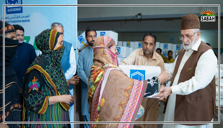 Under Alkhidmat Foundation, 2100 more families have been given Ramadan food packages in Lahore