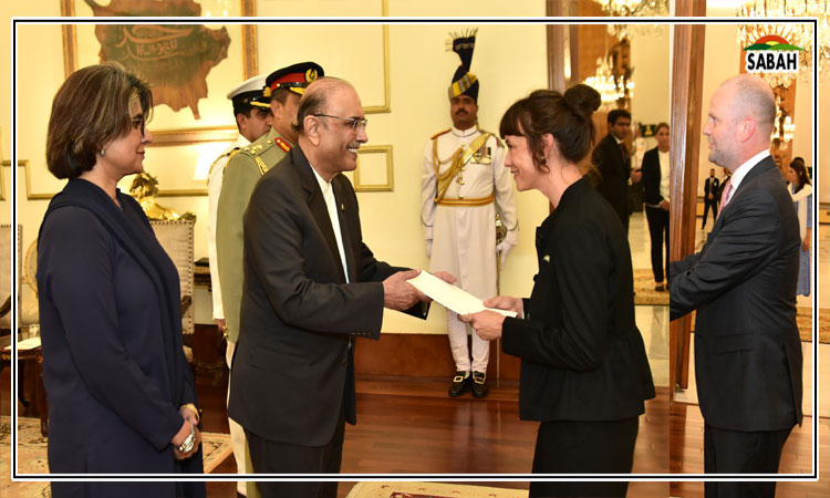 Envoys of Sweden & Belgium present credentials to the President Zardari